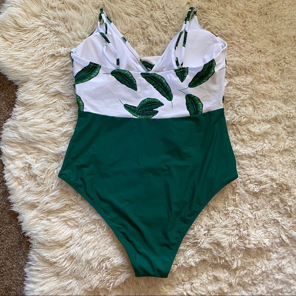 Cupshe Swim Nwt Banana Leaf Twistfront One Piece Swimsuit Poshmark